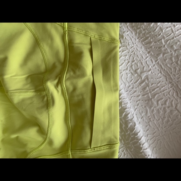 Lululemon Time To Sweat Leggings 23” / Size 6 - Picture 5 of 6